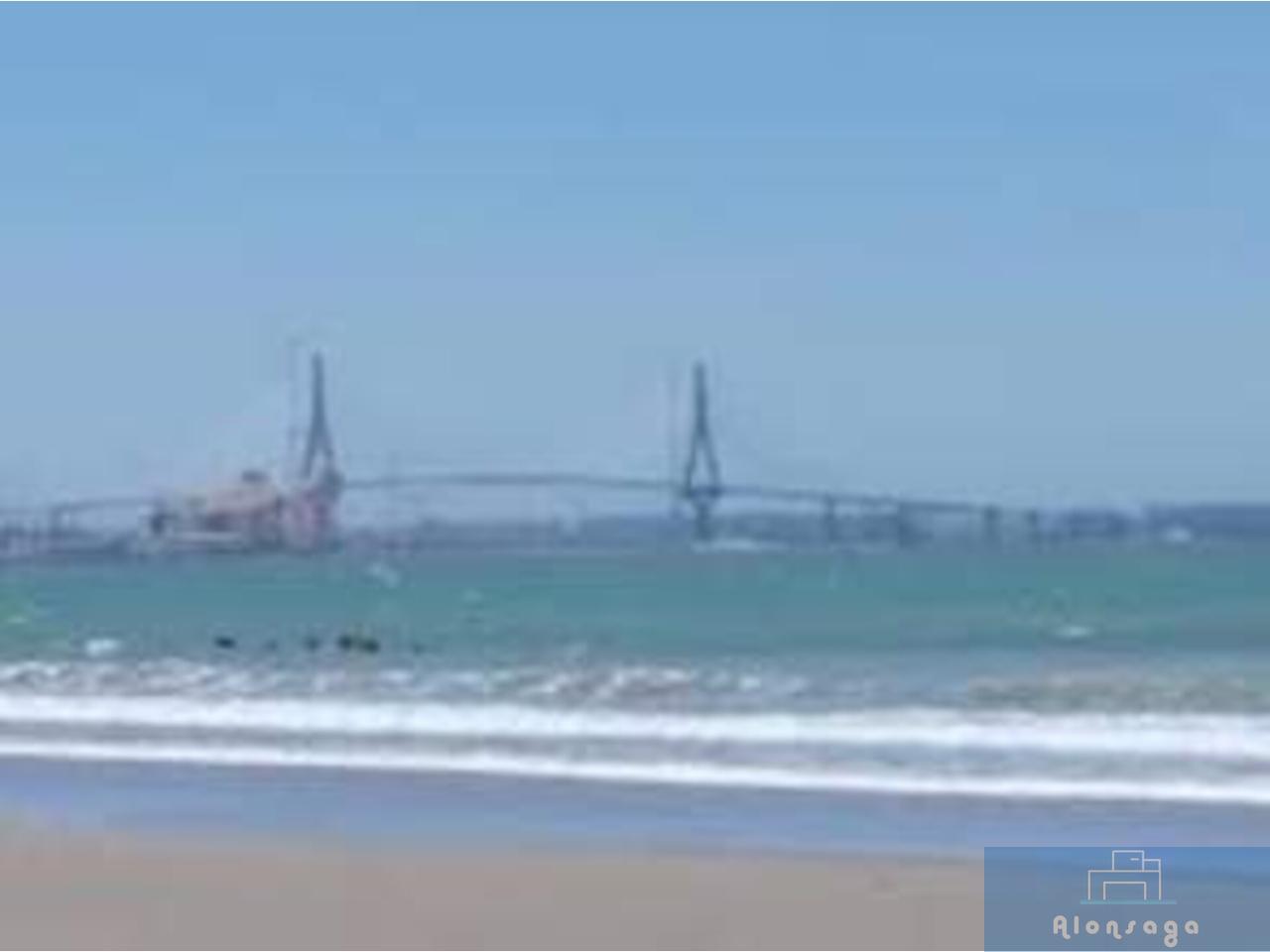 Venta de local en Cádiz