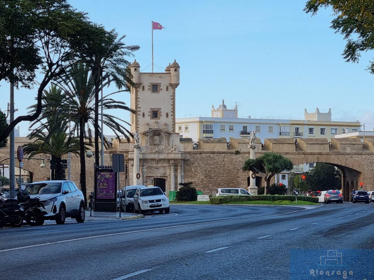 Venta de local en Cádiz