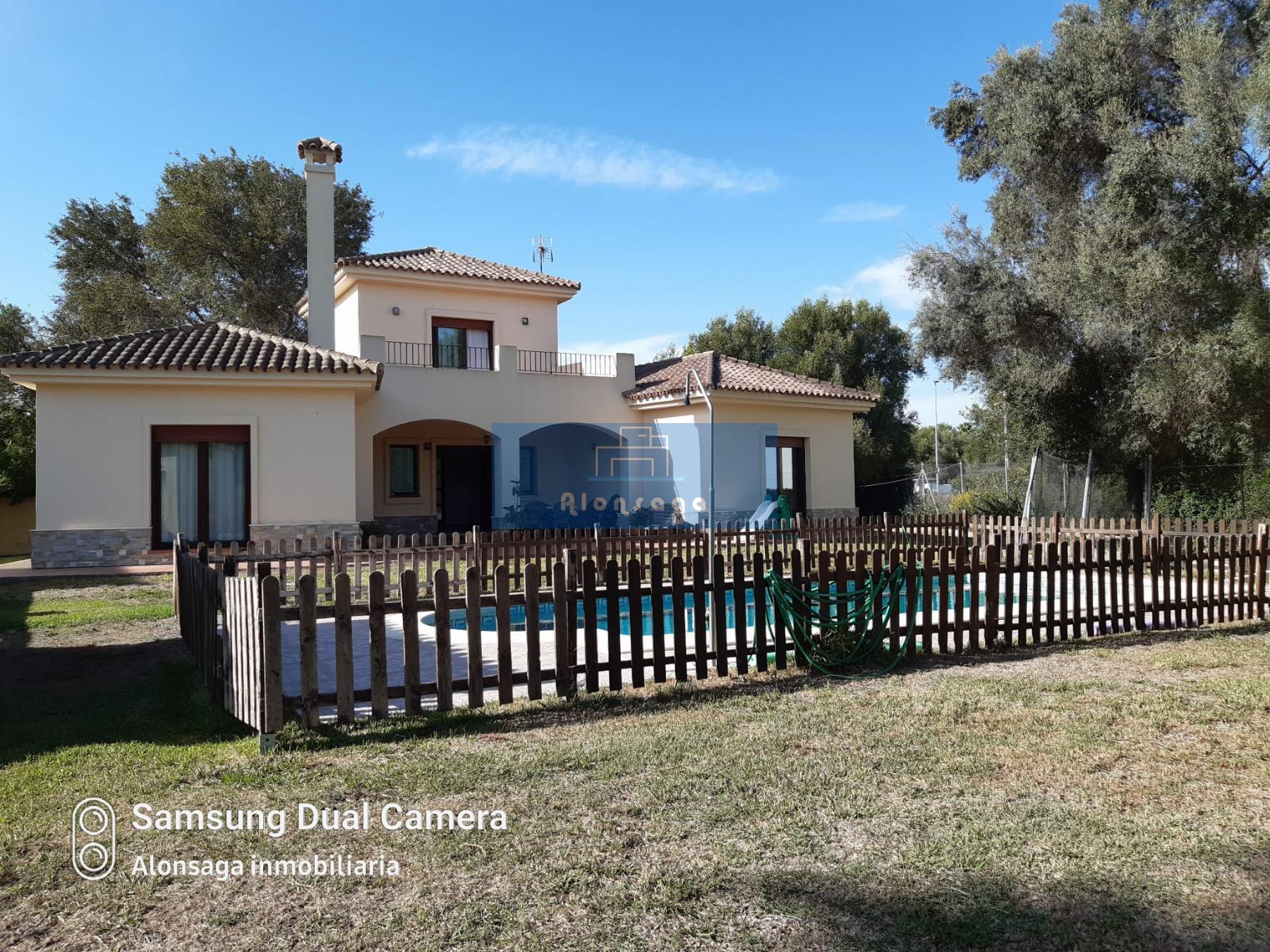 Venta de casa en Chiclana de la Frontera
