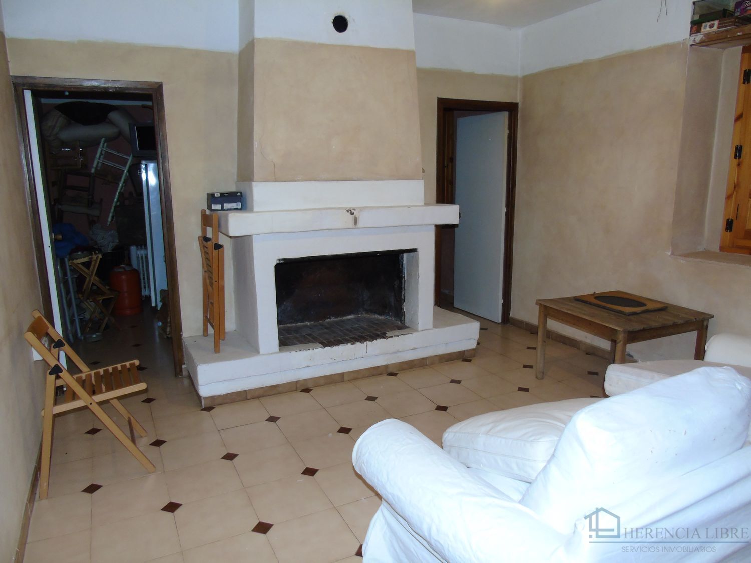 Venta de finca rústica en Moratalla