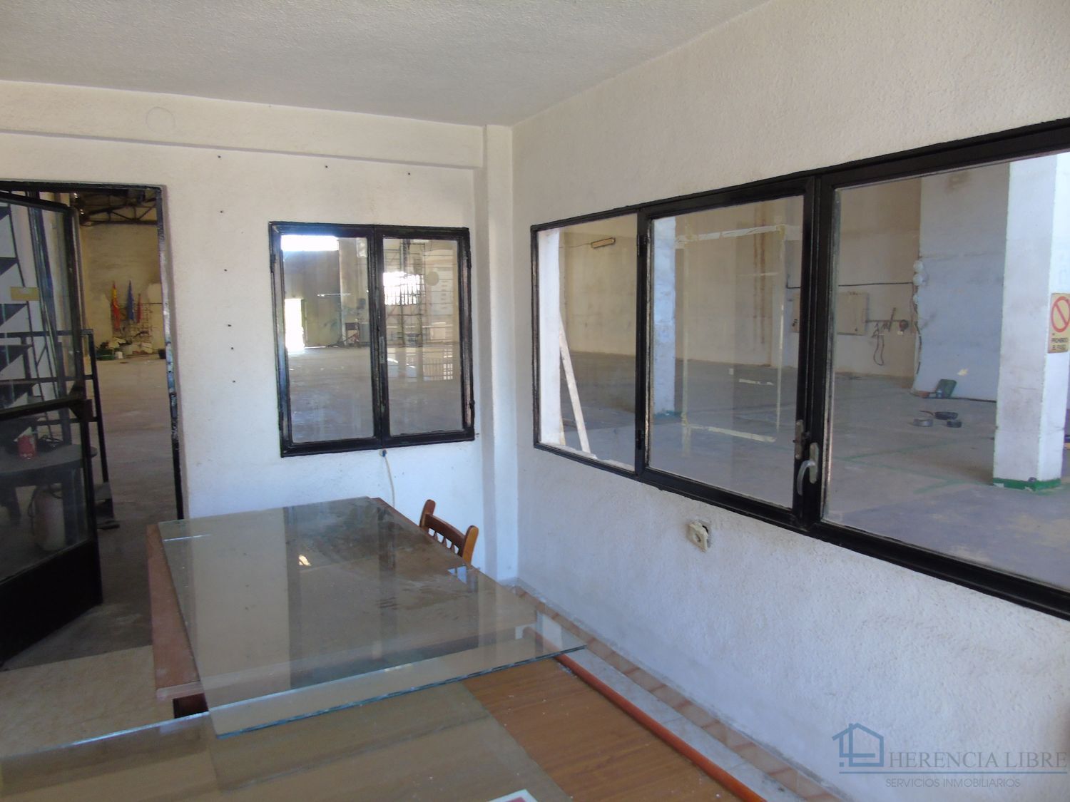 Venta de local en Ceuti