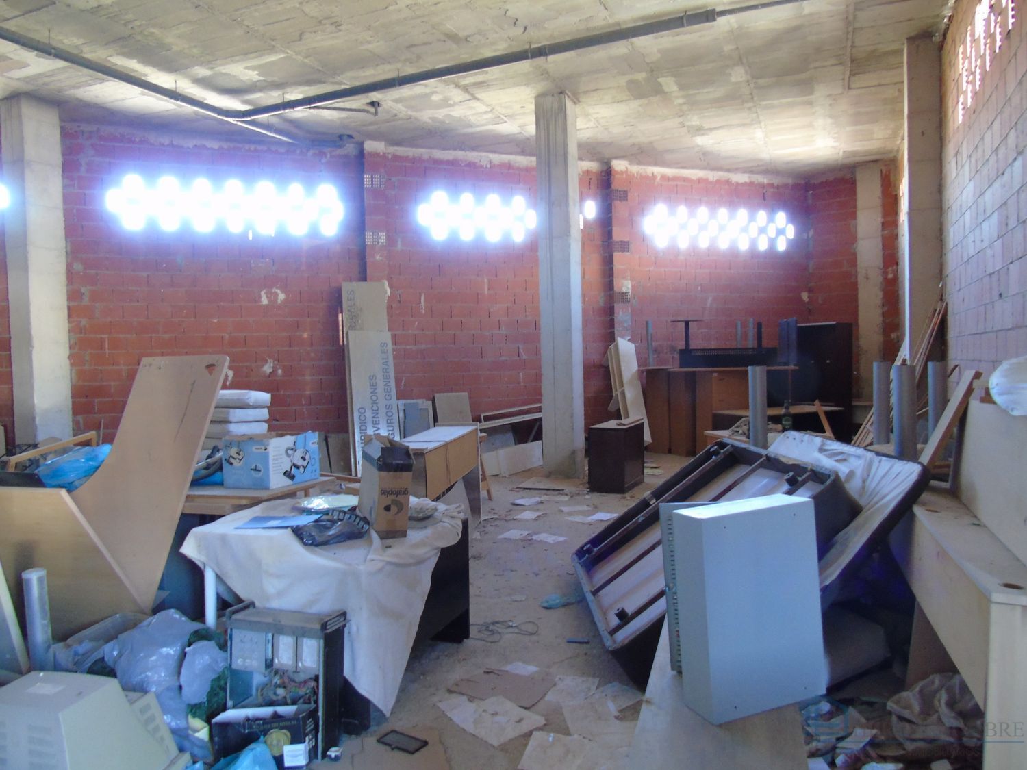 Venta de local en Archena