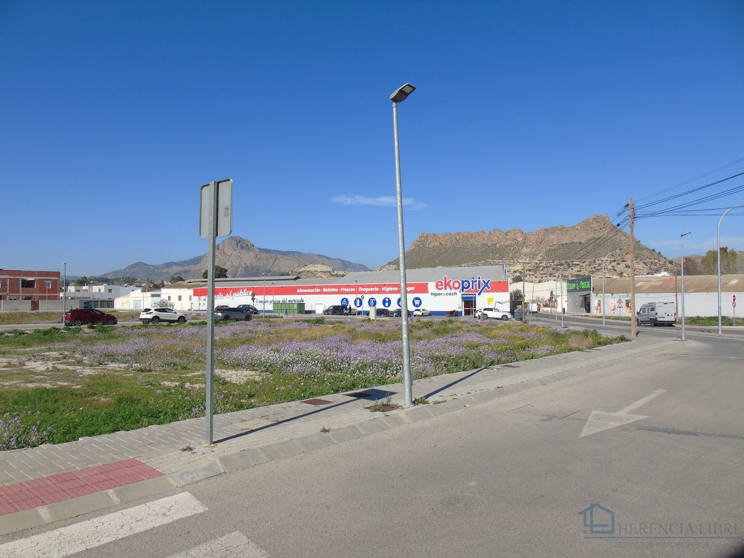 Venta de local en Archena