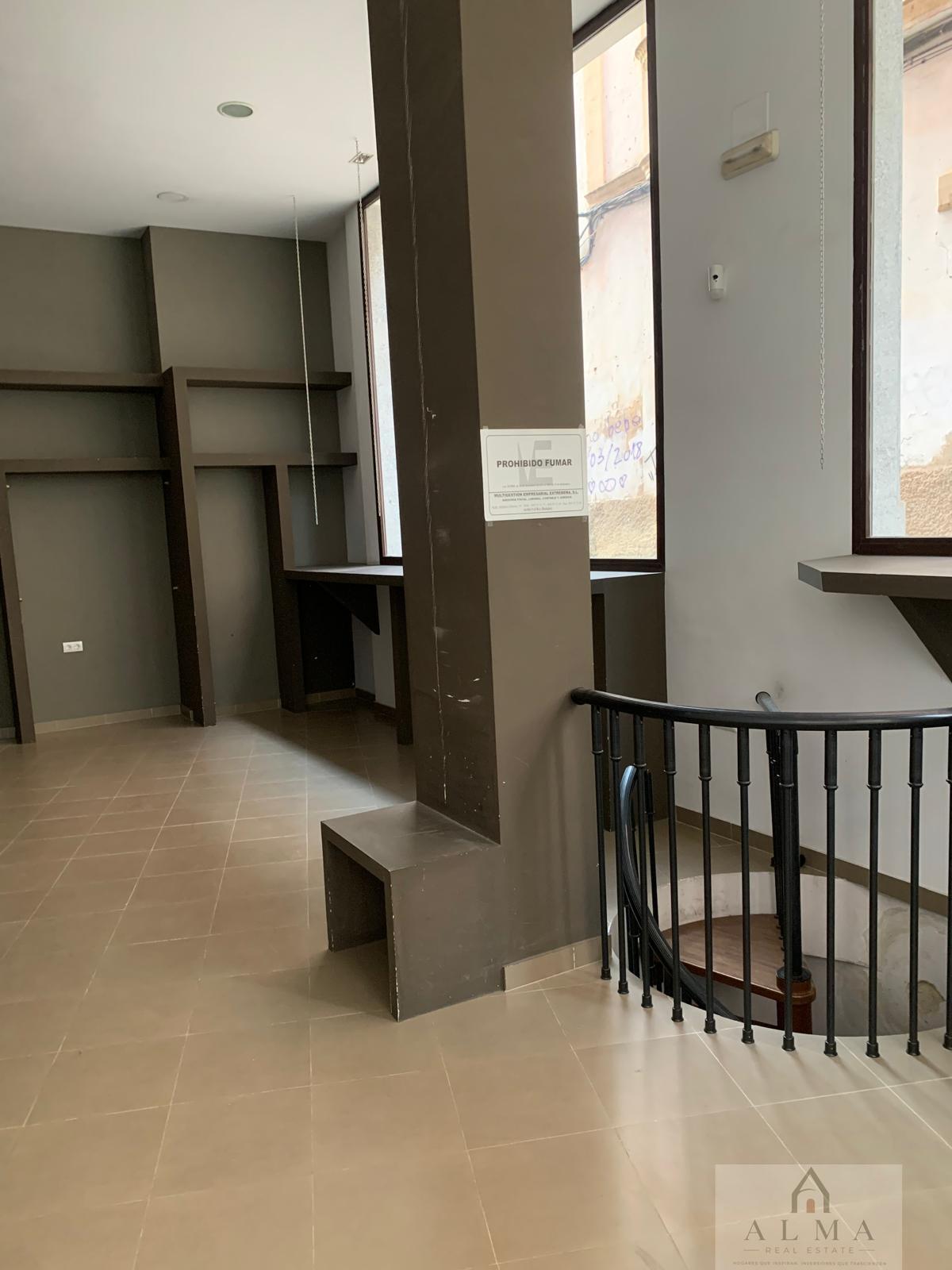 Venta de local en Almendralejo
